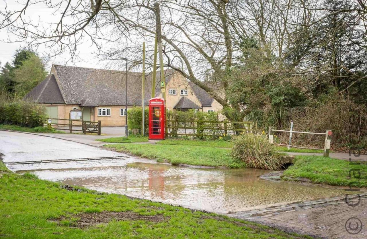 Shenley Vila Broadwell  Exterior foto